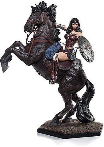 Iron Studios: Deluxe Wonder Woman